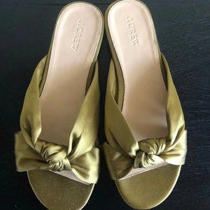 NEW J Crew Flat Slip In. Size 10.5 Olive Color